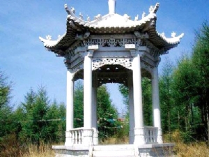 石雕石亭