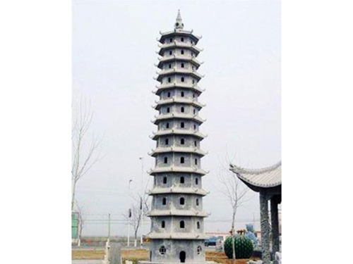 石雕石塔